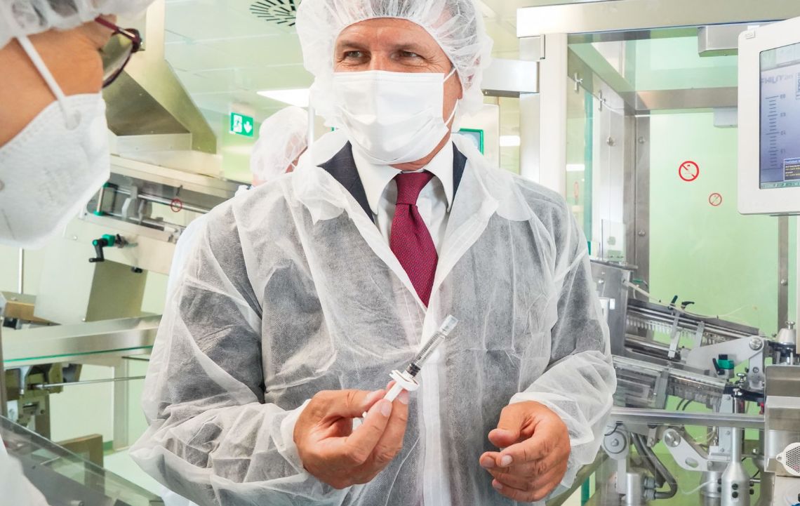 Il Presidente A. Spada nel sito di produzione di IBSA Farmaceutici a Lodi