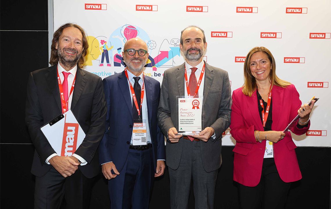 In the middle from the right Giuseppe Celiberti and Andrea Giori