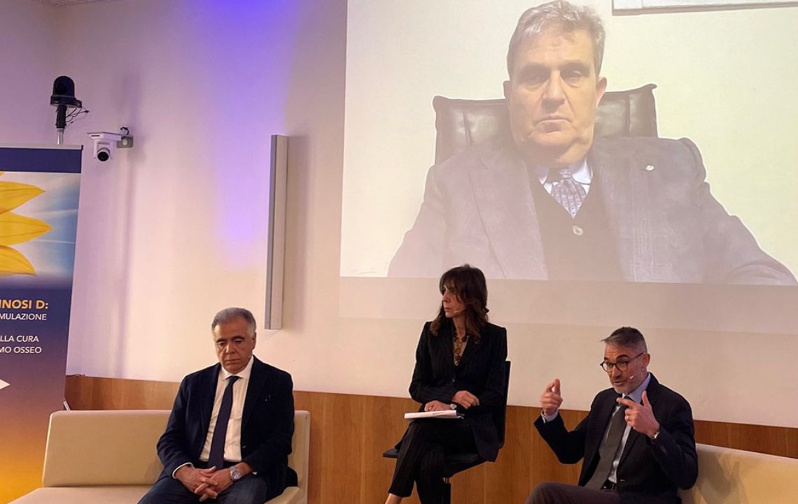 Press conference at Palazzo dei Giureconsulti, Milan