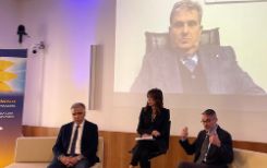 Press conference at Palazzo dei Giureconsulti, Milan