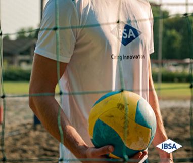 Sport tra competizione e gioco di squadra: il team Responsabilità vince il 1° torneo di beach volley 